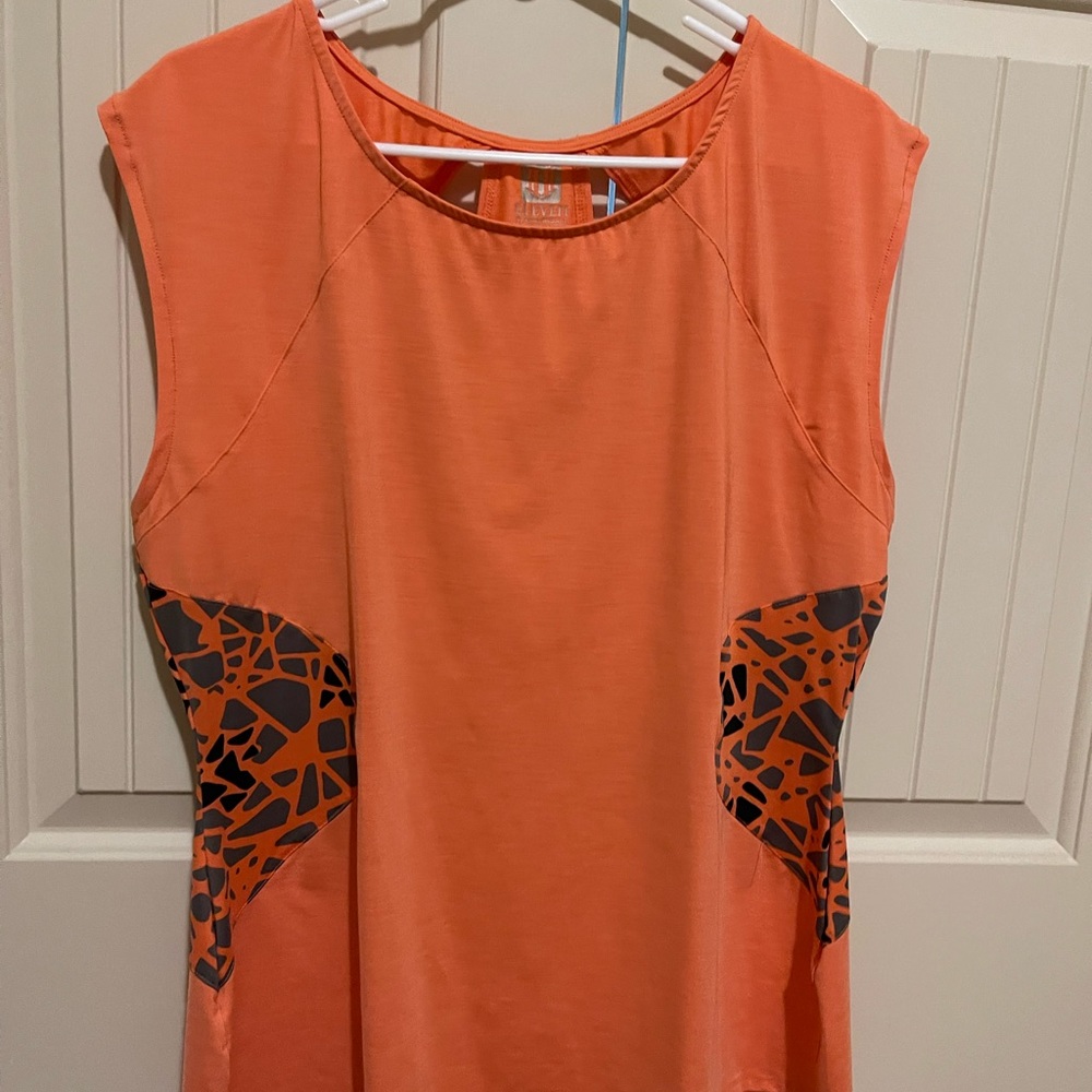 EleVen top new size XL
